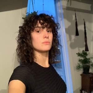 Meet your Posher, Halie